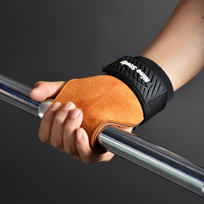 Rękawice do ćwiczeń ze skóry b – Crossfit Workout With Equipment recenzja i cena
